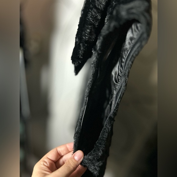 Dennis Basso Black Faux Fur Vest with Satin Lining, Multi-pockets, Size XL - Picture 6 of 9